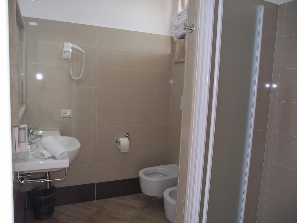 Il Girasole Hotel Terracina Room photo