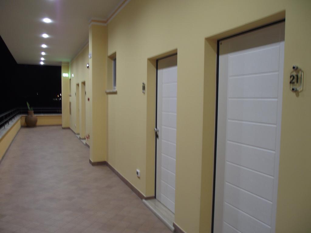 Il Girasole Hotel Terracina Exterior photo