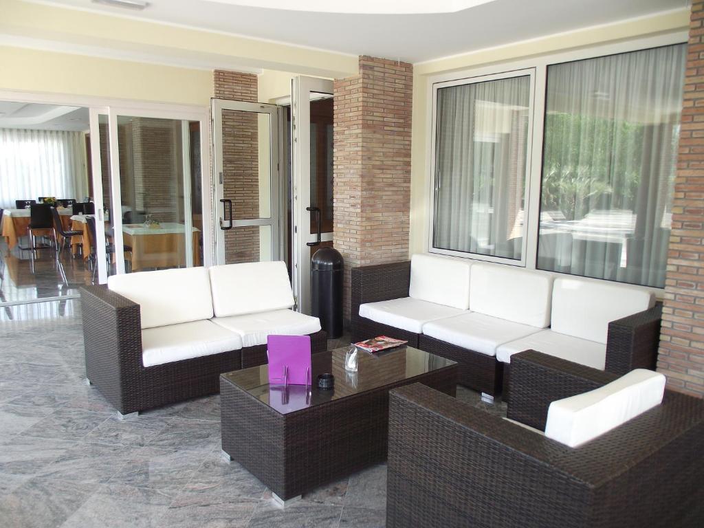 Il Girasole Hotel Terracina Exterior photo
