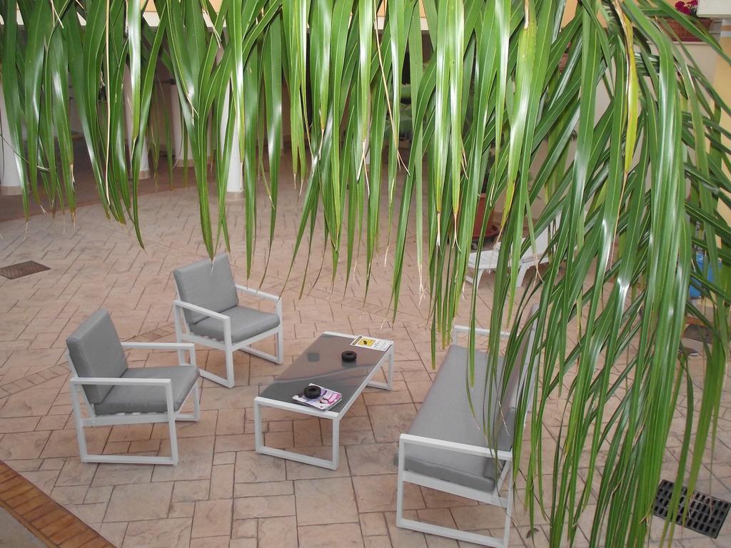 Il Girasole Hotel Terracina Exterior photo