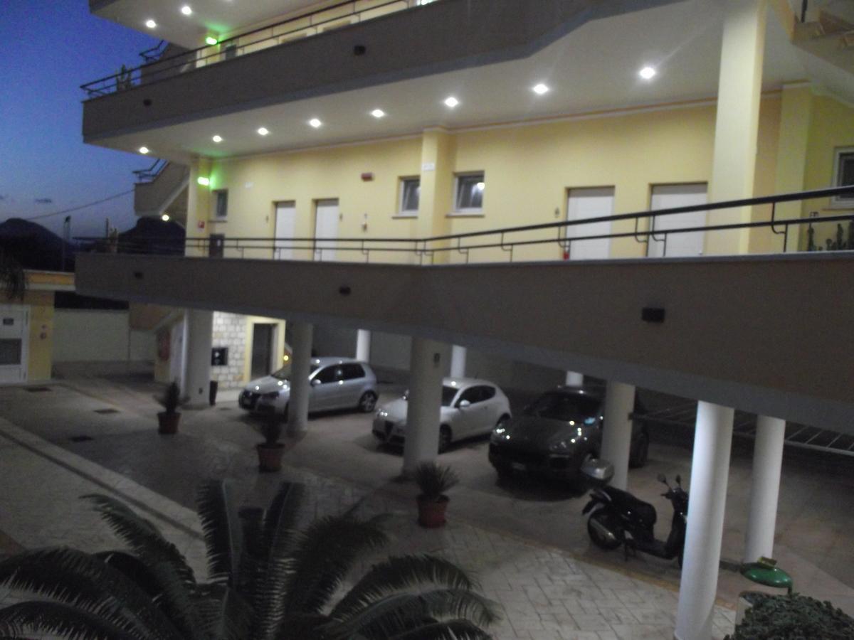 Il Girasole Hotel Terracina Exterior photo